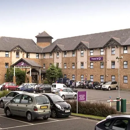 Premier Inn Glasgow Airport-3